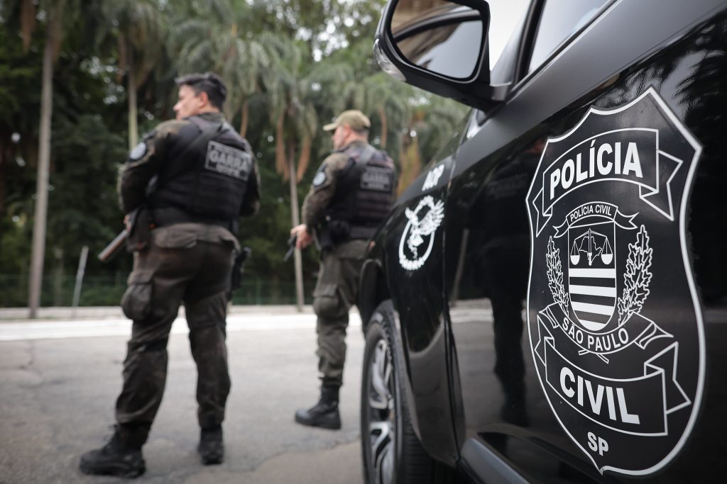 POLICIA CIVIL RINHA E MAUS TRATOS ANIMAIS